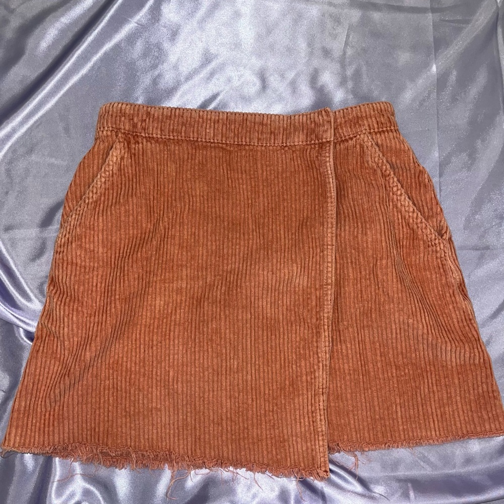 COPY - BDG casual mini skirt. Such a cute fit for spring!